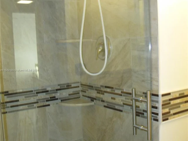 3755 Via Poinciana # 216, Lake Worth FL 33467