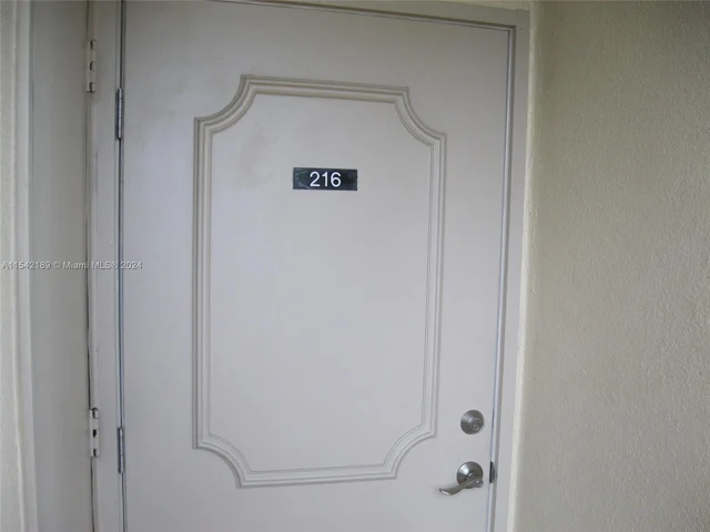 3755 Via Poinciana # 216, Lake Worth FL 33467