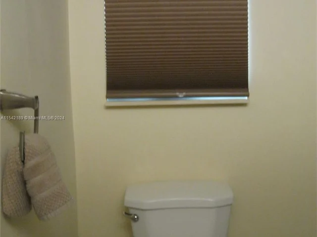 3755 Via Poinciana # 216, Lake Worth FL 33467