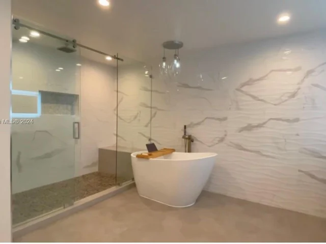 6426 Milk Wagon Ln # 6426, Miami Lakes FL 33014