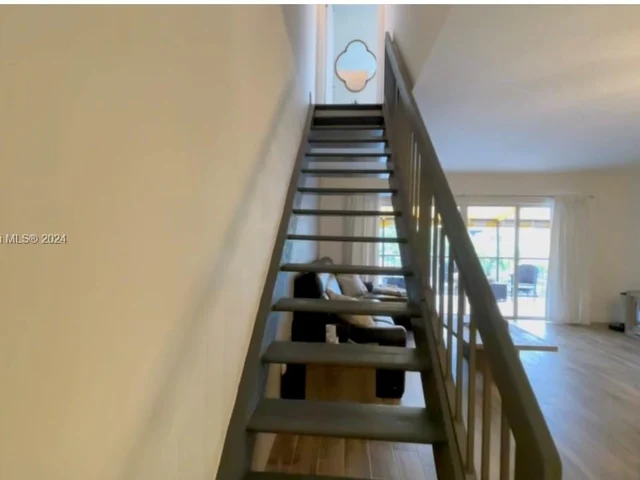 6426 Milk Wagon Ln # 6426, Miami Lakes FL 33014