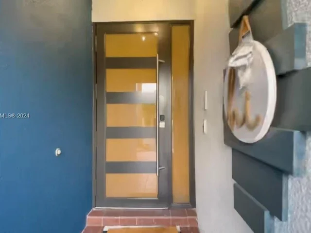 6426 Milk Wagon Ln # 6426, Miami Lakes FL 33014