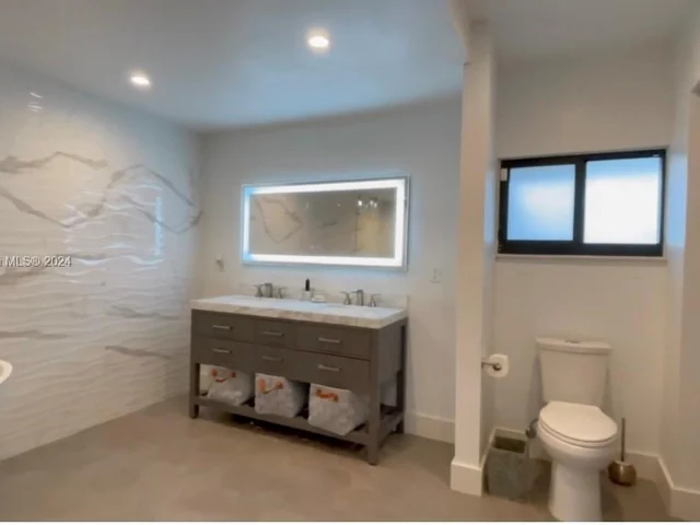 6426 Milk Wagon Ln # 6426, Miami Lakes FL 33014