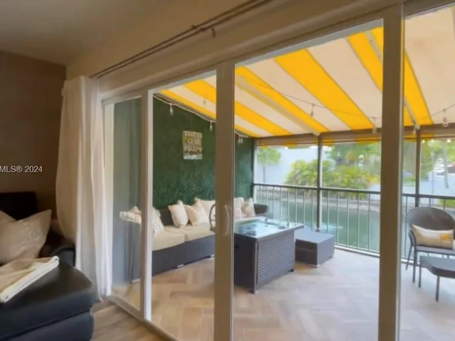 6426 Milk Wagon Ln # 6426, Miami Lakes FL 33014