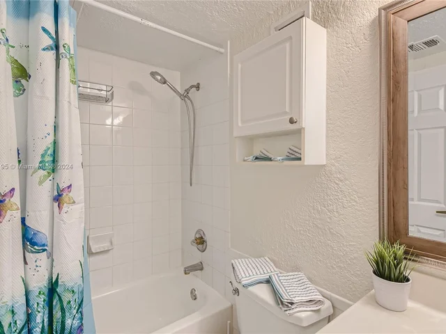 2501 S Ocean Dr, Hollywood FL 33019