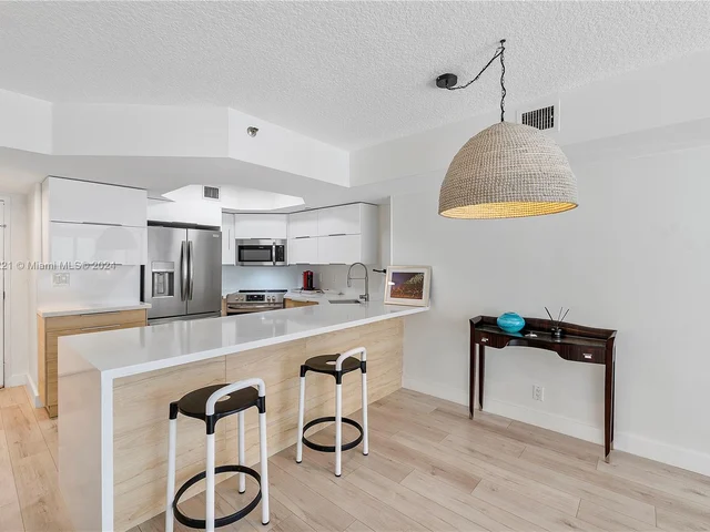 8911 Collins Ave # 404, Surfside FL 33154