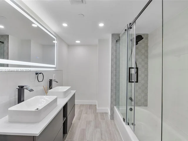 8911 Collins Ave # 404, Surfside FL 33154