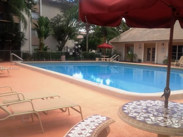 701 N PINE ISLAND RD # 101, Plantation FL 33324