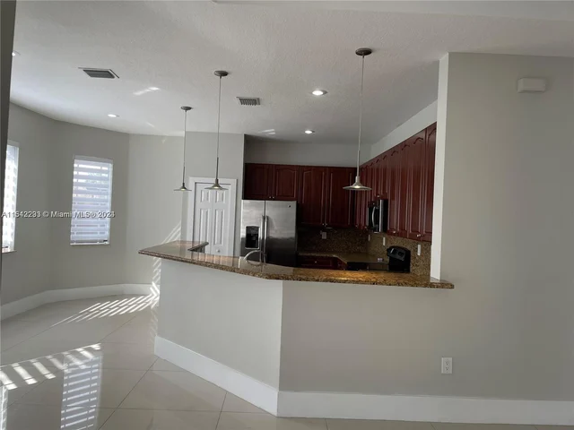 6422 SW 162nd Ct, Miami FL 33193