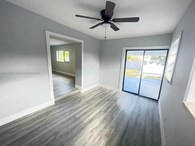 25041 SW 124th Pl, Homestead FL 33032