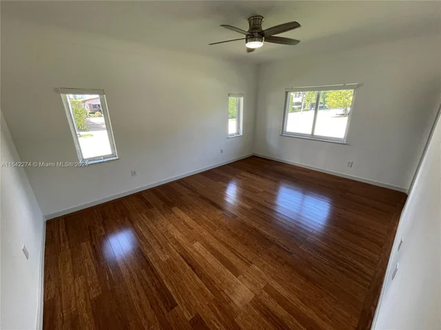 621 W Dilido Dr, Miami Beach FL 33139