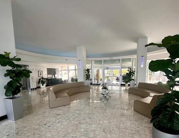 1200 West Ave # 431, Miami Beach FL 33139