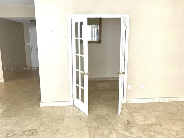 5255 Collins Ave # 7B, Miami Beach FL 33140