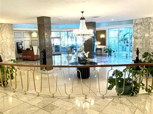 5255 Collins Ave # 7B, Miami Beach FL 33140