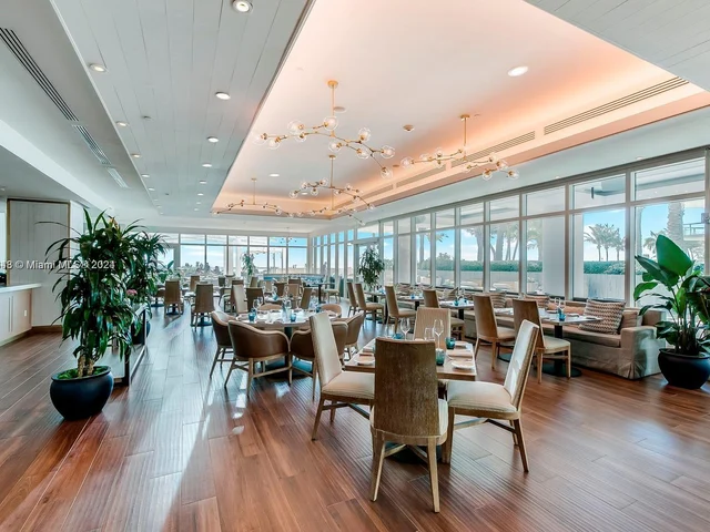 6801 Collins Ave # 608, Miami Beach FL 33141