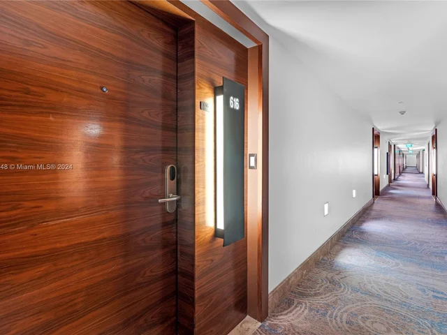 6801 Collins Ave # 608, Miami Beach FL 33141
