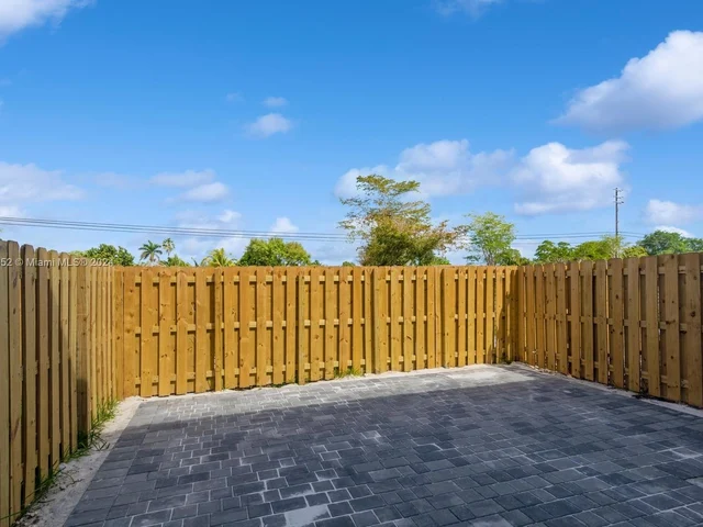 16207 SW 288th Ter, Homestead FL 33033