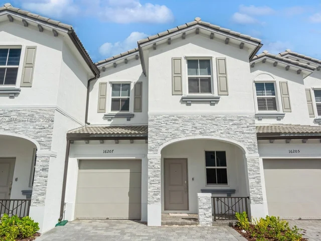 16207 SW 288th Ter, Homestead FL 33033
