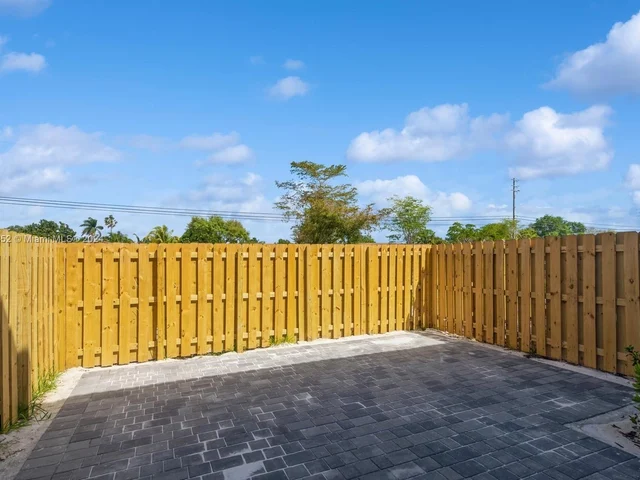 16207 SW 288th Ter, Homestead FL 33033