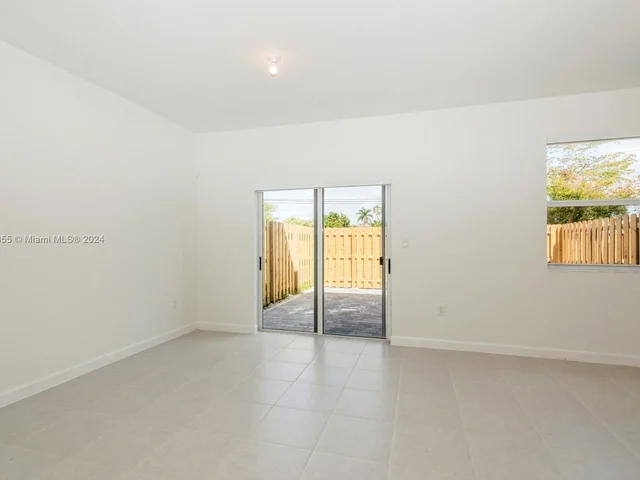 16245 SW 288th Ter, Homestead FL 33033