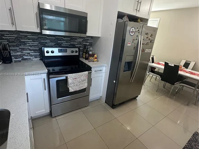 3001 NW 164th Ter, Miami Gardens FL 33054