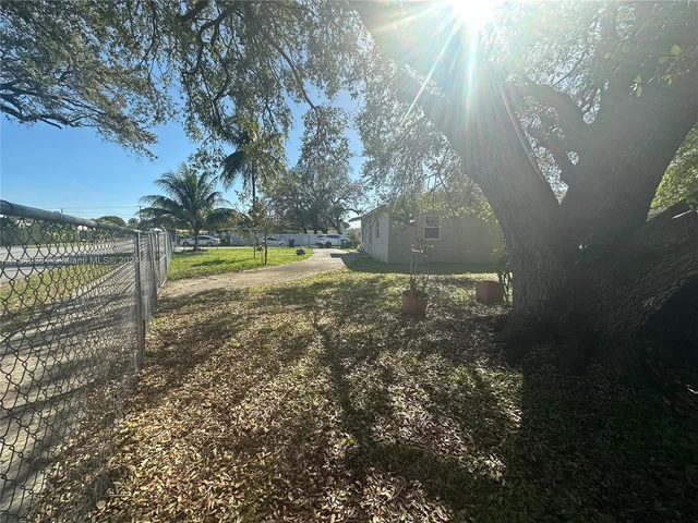 3001 NW 164th Ter, Miami Gardens FL 33054