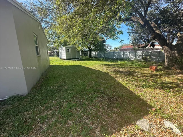 3001 NW 164th Ter, Miami Gardens FL 33054