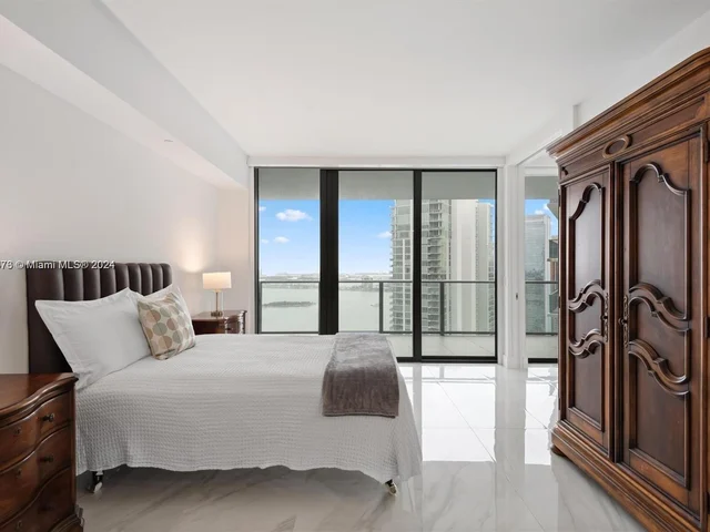 650 NE 32 St # 4501, Miami FL 33137