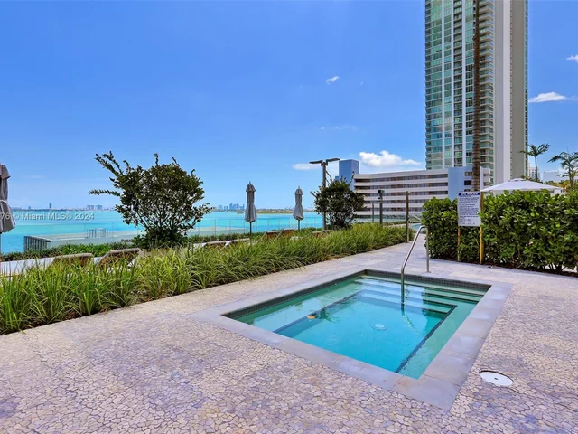 650 NE 32 St # 4501, Miami FL 33137