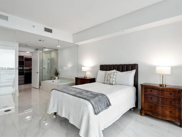 650 NE 32 St # 4501, Miami FL 33137