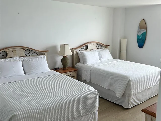 5161 Collins Ave # 1717, Miami Beach FL 33140