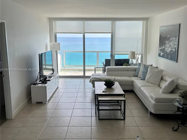5161 Collins Ave # 1717, Miami Beach FL 33140