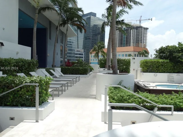 1300 Brickell Bay Dr # 3004, Miami FL 33131