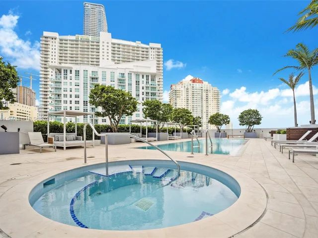1300 Brickell Bay Dr # 3004, Miami FL 33131
