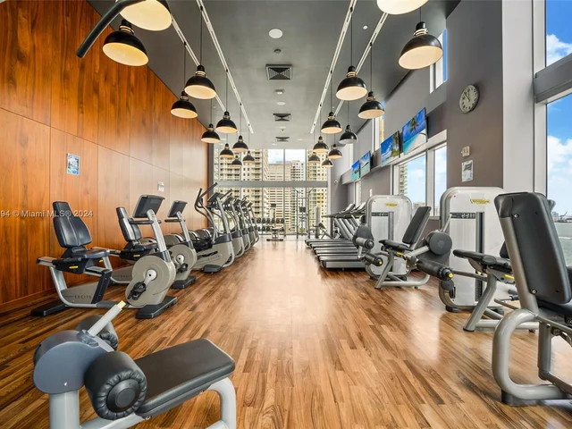 1300 Brickell Bay Dr # 3004, Miami FL 33131