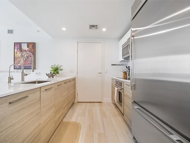 1300 Brickell Bay Dr # 3004, Miami FL 33131