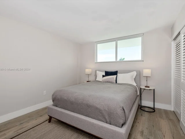 800 SE 4th St # 302, Fort Lauderdale FL 33301