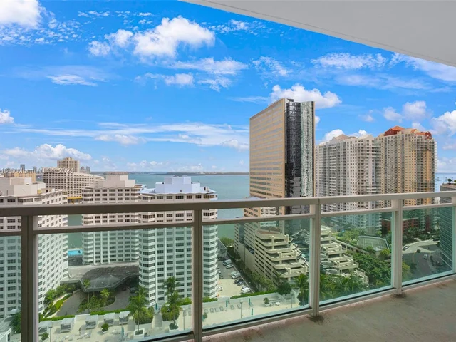 951 Brickell Ave # 2204, Miami FL 33131