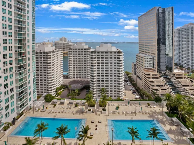 951 Brickell Ave # 2204, Miami FL 33131