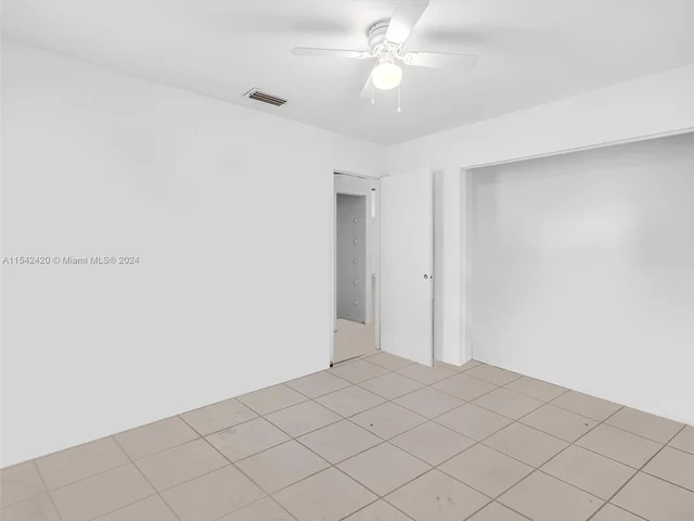 2111 NW 76th Ave, Margate FL 33063