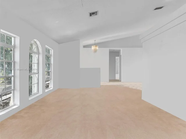 2111 NW 76th Ave, Margate FL 33063