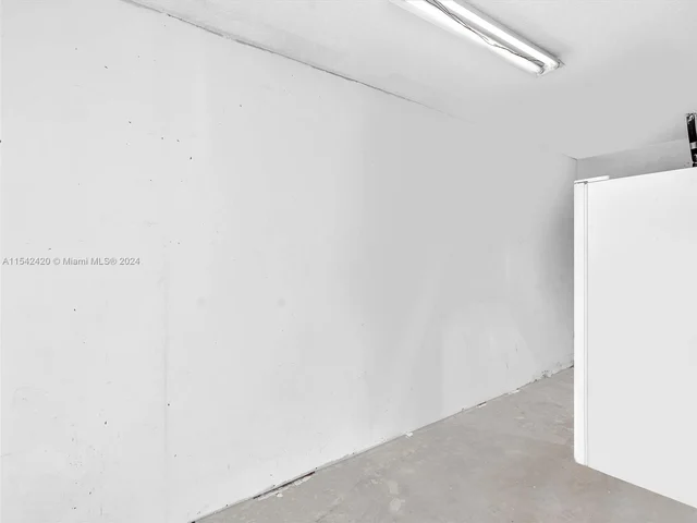 2111 NW 76th Ave, Margate FL 33063