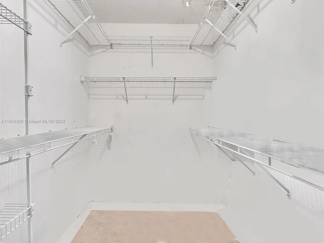 2111 NW 76th Ave, Margate FL 33063