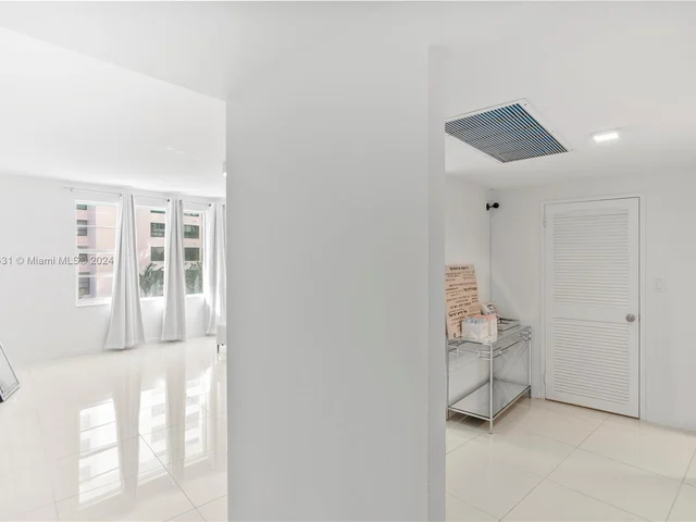 5255 Collins Ave # 3D, Miami Beach FL 33140