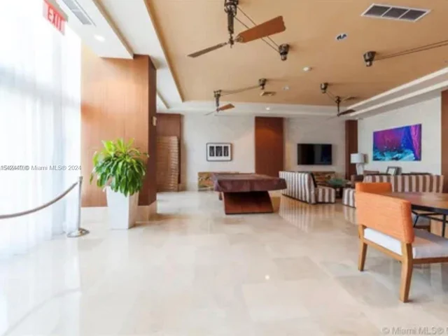 1945 S Ocean Dr # 608, Hallandale Beach FL 33009