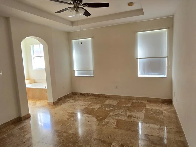 16474 SW 84th St # 16474, Miami FL 33193