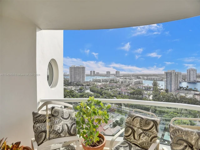 7000 Island Blvd # 2002, Aventura FL 33160