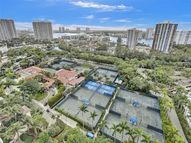 7000 Island Blvd # 2002, Aventura FL 33160