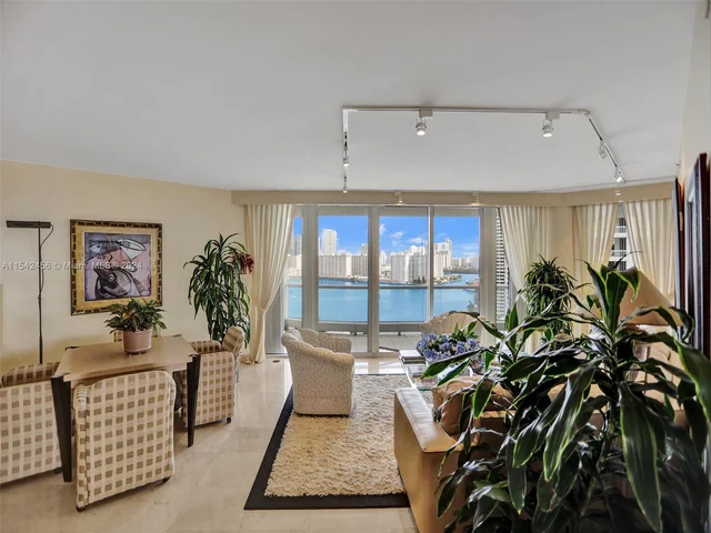 7000 Island Blvd # 2002, Aventura FL 33160