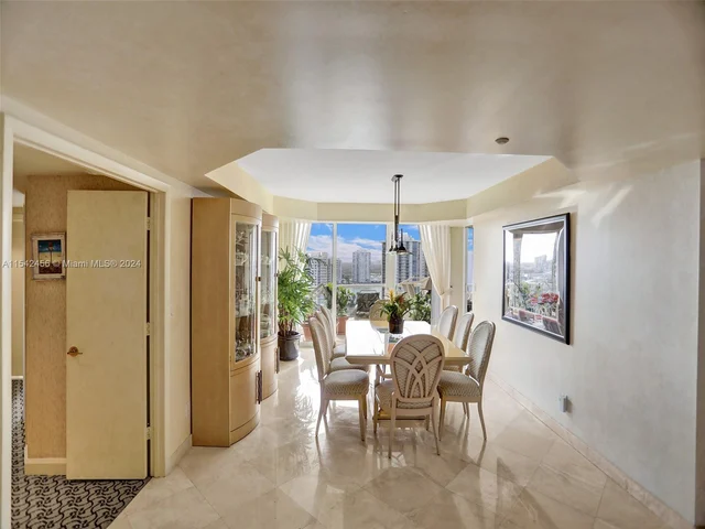 7000 Island Blvd # 2002, Aventura FL 33160